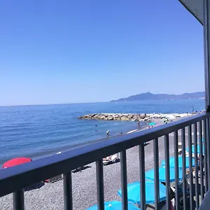 Vista Mare , Lavagna Italia